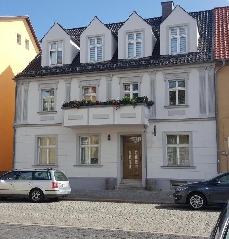 Fewo Am Marktplatz II Eisenhüttenstadt Buitenkant foto